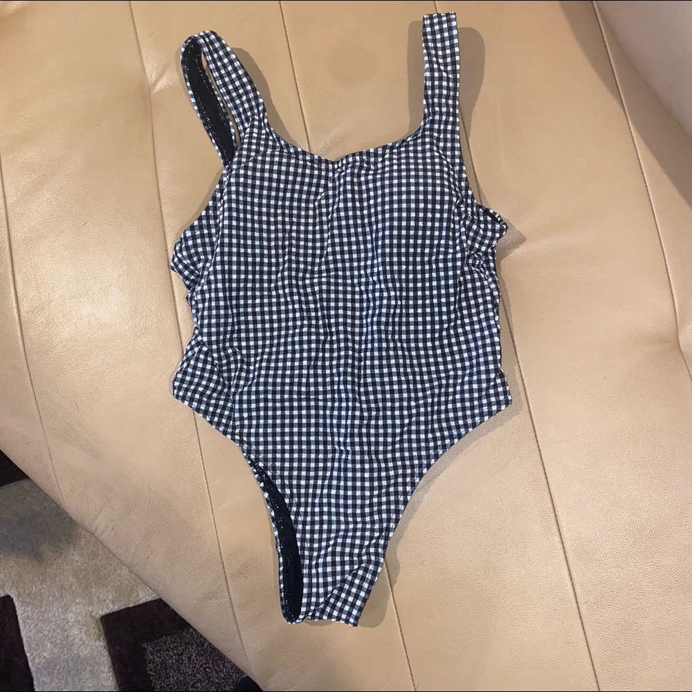 Checkered one piece bathing suit with low back